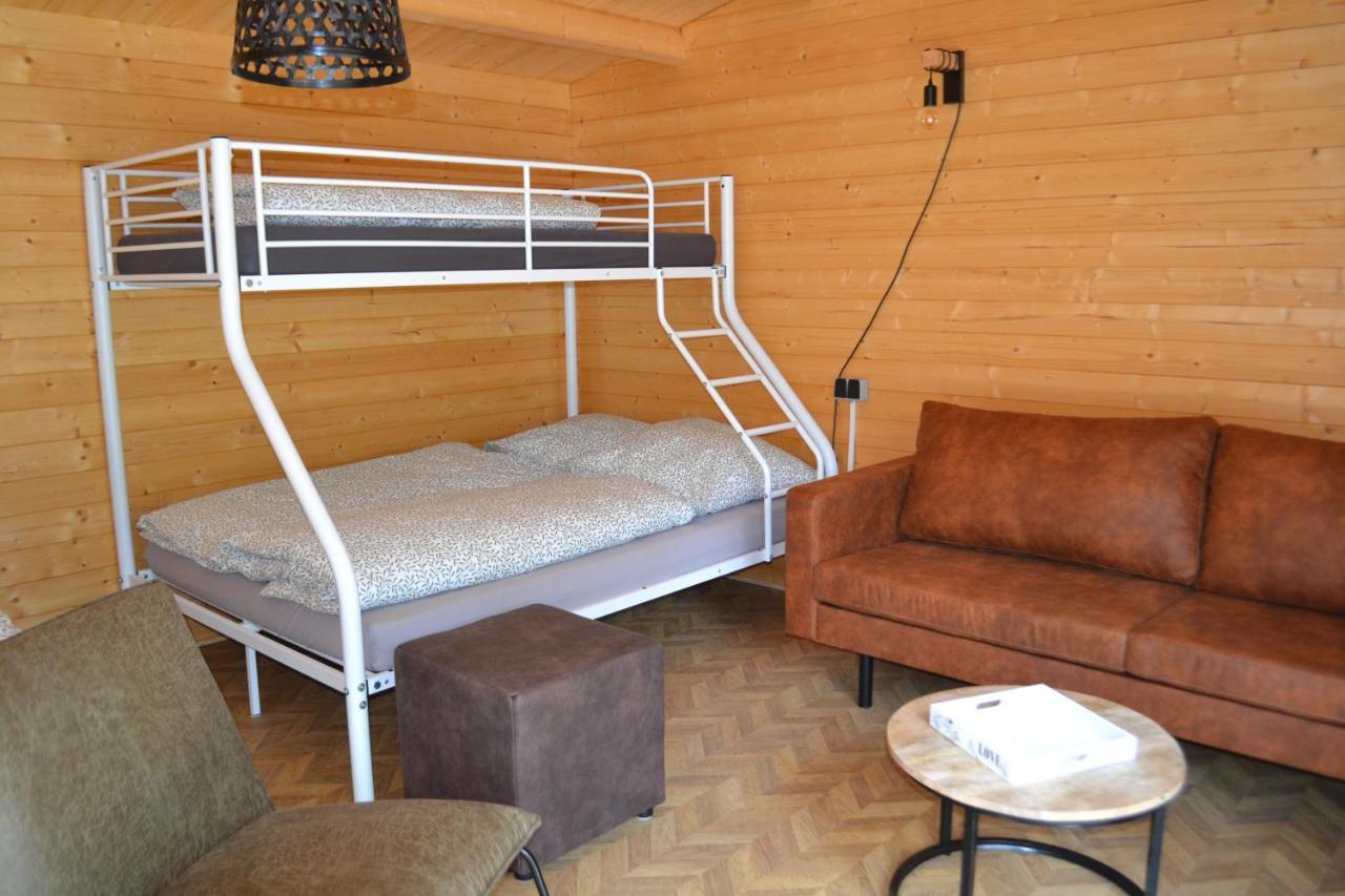 Camping-Aller-Leine-Tal Engehausen 외부 사진